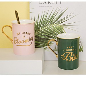 taza con asa dorada y cuchara con tapa - Product Image 3
