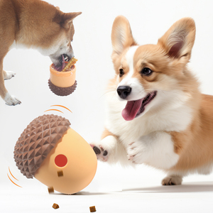 Fabricante al por mayor masticar dientes limpios silicona perro alimentador Juguetes - Product Image 1