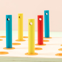Juguete Educativo Montessori de Madera para Enhebrar y Enlazar, Rompecabezas de Habilidades Motoras Finas, Juego de Secuenciación y Emparejamiento de Colores al por Mayor