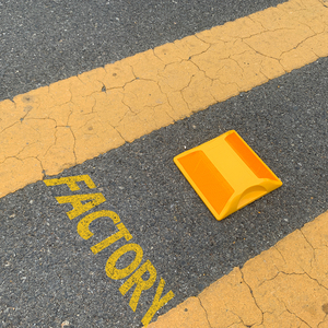 علامات عاكسة دائرية للرصيف بطول 3 أمتار، عيون القطط العاكسة، علامات زجاجية وألومنيوم، مسامير بلاستيكية عاكسة للطرق - Product Image 2