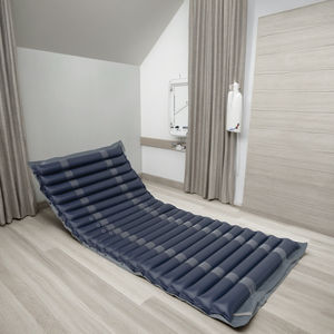 Colchón antiescaras para <span class=keywords><strong>hospital</strong></span> a precio de fábrica con bomba hecho de plástico duradero - Product Image 2