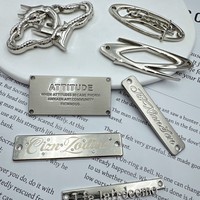 Étiquettes métalliques personnalisées pour vêtements, conception de logo sur mesure, étiquettes de bagages, étiquettes métalliques pour vêtements, étiquettes de bagages personnalisables