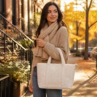 Sac fourre-tout Teddy Sherpa pour femme, tissu doux et chaud, sac à main confortable, grande capacité avec poignées de transport, quincaillerie dorée pour tenue d'automne