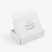 Boîte d'expédition e-commerce personnalisée avec impression de logo, boîte d'emballage recyclable pour ensemble cadeau d'accessoires de bijoux avec rembourrage en papier froissé