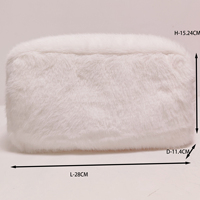 Pochette à maquillage personnalisée brodée, mignonne, pour filles, en peluche moelleuse, pochettes douces et duveteuses, portables, avec fermeture éclair, en fourrure d'hiver, pour le maquillage et les cosmétiques