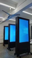 Layar Iklan Digital Luar Ruangan LCD Dua Sisi Tahan Air IP66 55 65 75 Inci 4K Layar Sentuh Kecerahan Tinggi Monitor Digital