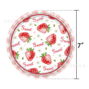 Ensemble de vaisselle jetable en papier rose aquarelle fraise pour fête d'<span class=keywords><strong>anniversaire</strong></span> et occasions multiples, 20 pièces : assiettes, gobelets, serviettes, nappe - Product Image 3