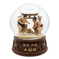 Personnalisé En Gros 100mm Résine Arbre De Noël Statue Verre Boule À Neige En Bois Base Artisanat Ornement Maison Décoration De Fête