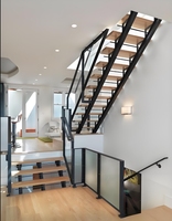 Échelle droite extérieure en acier durable de haute qualité en métal avec un design moderne pour une utilisation en villa