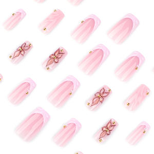 Faux ongles de luxe 3D personnalisables à bout français moyen, motif doré, pour doigts, vente en gros - Product Image 4