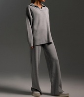 Ensemble coordonné en maille douce mélangée viscose, couleur unie neutre, comprenant un polo oversize et un pantalon large taille haute en maille, tenue de bureau élégante, OEM