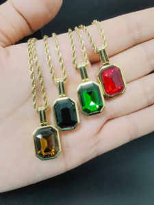 Ciondolo quadrato in cristallo rosso, verde, beige, nero. <span class=keywords><strong>Collana</strong></span> a Catena Stile Corda in Acciaio - Product Image 4