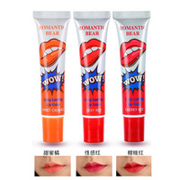 Vente en gros de brillant à lèvres rouge à haute teneur en pigments, type déchirable, tubes personnalisés en vrac, maquillage de base pour lèvres transparentes, brillant et repulpant, marque privée