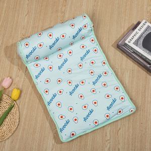 Lit rafraîchissant pour chat, tapis en soie glacée, fournitures pour animaux de compagnie, chats, chiens, niche de voyage, tapis anti-chaleur, tapis rafraîchissant pour animaux - Product Image 2