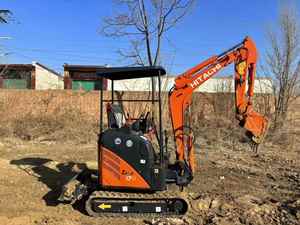 Mini-excavatrices Hitachi ZX17U d'occasion de haute qualité, 1,7 tonne, avec marteau hydraulique, importées du Japon, excavatrice sur chenilles avec accessoire de préhension - Product Image 3