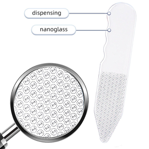 Râpe à callosités en verre droit, surface en nanoglass durable, design simple pour le soin des pieds - Product Image 1