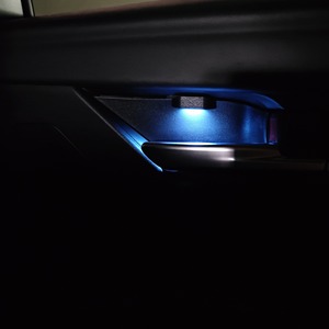 Pour Toyota Camry 9ème génération : Lampe LED de poignée de <span class=keywords><strong>porte</strong></span>, éclairage d'ambiance de console centrale, lampe d'ambiance <span class=keywords><strong>intérieure</strong></span> monocolore automatique - Product Image 3