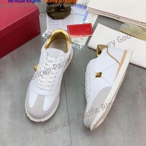 Zapatillas Casuales Vintage Nuevas al por Mayor para Hombre y Mujer, Zapatillas Planas Simples con Cierre de Cordones para Otoño, Estilo Valentino - Product Image 1