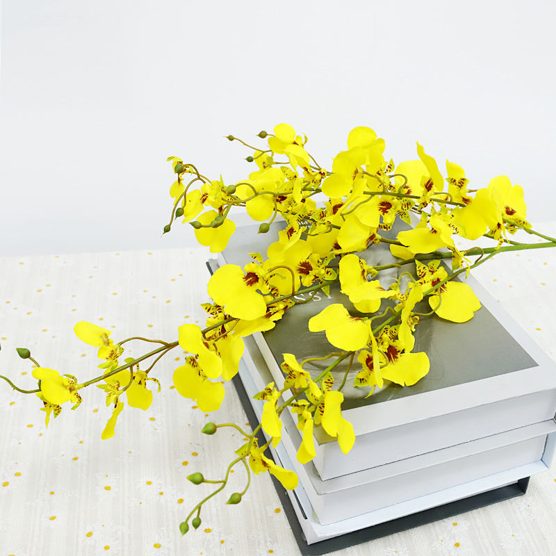 สีเหลือง