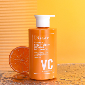 Loción Corporal Blanqueadora con Vitamina C Disaar, Efecto Smoothie, Refrescante, Unifica el Tono de Piel, con Ácido Hialurónico, en Stock - Product Image 1