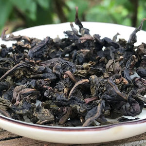 Aged Tie Guan Yin-<span class=keywords><strong>Oolong</strong></span> du nord du Fujian adouci de trois ans en première année avec des notes d'orchidées et boisées et des <span class=keywords><strong>bienfaits</strong></span> antioxydants - Product Image 4