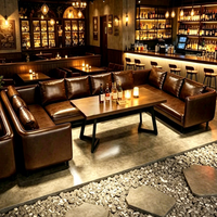 Ensemble de banquettes de bar en bambou de style industriel avec table et chaises pour usage commercial dans les restaurants et les cafés