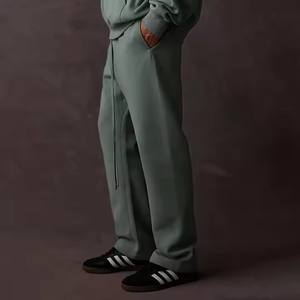 <span class=keywords><strong>Pantalon</strong></span> de survêtement à jambes larges avec logo brodé sur mesure <span class=keywords><strong>pantalon</strong></span> de survêtement en coton éponge français avec cordon de serrage <span class=keywords><strong>pantalon</strong></span> de survêtement ample - Product Image 3