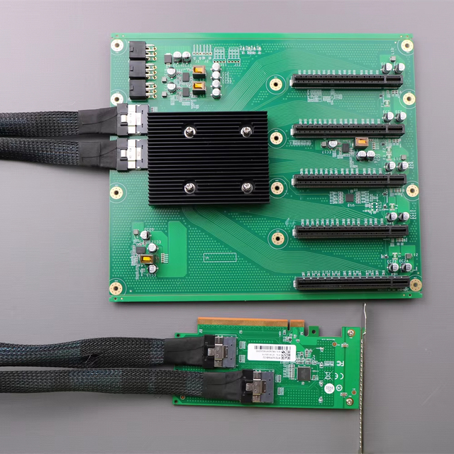 Good Price PEX88096 5-GPU PCle 4.0 Expansion Board, 5 Graphics Card Slots, Workstation Server Expansion Motherboard