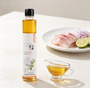 Huile de Perilla Coréenne Torréfiée Légèrement, 100% Pure et Naturelle, Huile de Graines de Qualité Supérieure pour la Cuisine Gourmande, Idéale pour la Restauration et les Vinaigrettes - Product Image 1