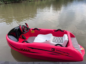 Mini bateau <span class=keywords><strong>de</strong></span> <span class=keywords><strong>jet</strong></span> <span class=keywords><strong>ski</strong></span> électrique pour les sports <span class=keywords><strong>de</strong></span> loisirs pour le <span class=keywords><strong>club</strong></span> aquatique <span class=keywords><strong>de</strong></span> pêche et la dérive <span class=keywords><strong>de</strong></span> cours d'eau en fibre <span class=keywords><strong>de</strong></span> verre durable - Product Image 4