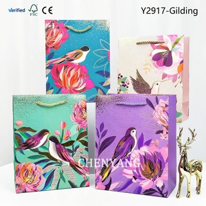 Sac en papier de luxe en carton avec impression de motifs floraux et d'oiseaux, logo 'Thank You', logo <span class=keywords><strong>Mather</strong></span>, logo 'Ivory Promotion Gixt Belt', pour la promotion - Product Image 2