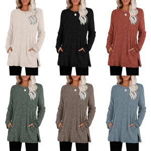 เสื้อแฟชั่นผู้หญิงคอลเลคชั่นใหม่รับฤดูใบไม้ร่วง ทรงหลวม คอกลม มีกระเป๋า ชายเสื้อผ่าข้าง - Product Image 1