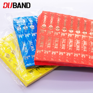 Bracelets événementiels personnalisés en Tyvek imperméables, résistants aux déchirures, à usage unique, pour festivals, collectes de fonds et contrôle des foules - Product Image 1