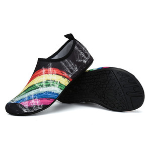 Calcetines acuáticos de secado rápido para hombres y mujeres, zapatos para playa, natación, deportes, surf, piscina, caminar, zapatos de jardín acuático - Product Image 6