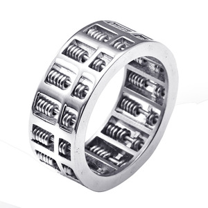 Anillo de Acero de Titanio con Diseño Geométrico Retro Plateado para Hombre, Joyería de Regalo - Product Image 1