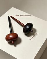 Toupie artisanale en bois naturel, matériaux personnalisés (Bois de Néflier Africain, Bois de Santal), jouet de bureau, cadeau en gros, styles variés