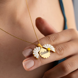 Collar personalizado con mensaje secreto de margaritas delicadas para mujer, colgante hecho con iniciales grabadas, regalo de cumpleaños para mamá <span class=keywords><strong>y</strong></span> maestra - Product Image 4
