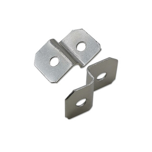 Équerre d'angle droite triangulaire en fer argenté zingué de <span class=keywords><strong>17</strong></span>*26 mm, robuste et universelle, épaisseur 0,8 mm, pour cadre photo en bois - Product Image 1