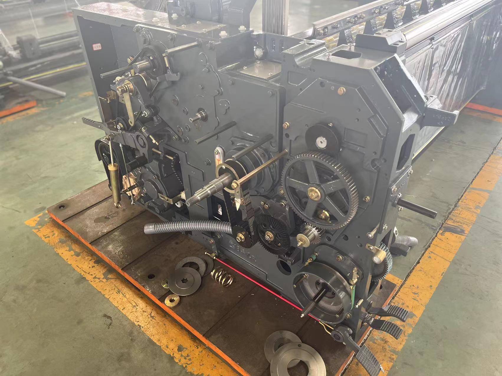 700 - 1000RPM Speed Water Jet Loom For Weaving Polyester Satin Double Color