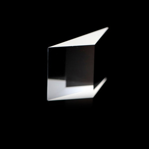 <span class=keywords><strong>Prisme</strong></span> triangulaire en verre optique, <span class=keywords><strong>prisme</strong></span> <span class=keywords><strong>de</strong></span> dispersion équilatéral, fabricant et fournisseur - Product Image 1