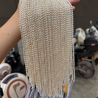 Perles de riz en nacre d'eau douce naturelle sans noyau, allongées de 39 cm à 40 cm, environ 75 perles par brin, taille des perles de 3,5 à 4 mm