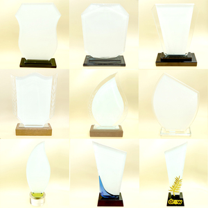 Trophée de sublimation de luxe pour le sport et la musique, base en <span class=keywords><strong>cristal</strong></span> durable, gravure UV, design personnalisable et écologique - Product Image 3