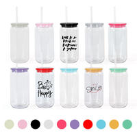 Gobelet en plastique transparent de 16 oz avec couvercle coloré et paille, idéal pour Halloween, Noël et les fêtes, réutilisable, en forme de canette, pour boissons