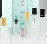 5ml 10 ml Mat Parfum Huile Rouleau Bouteille Rollon 10 ml Bambou Rouleau sur Bouteille En Verre avec Boule En Métal Couvercle En Bois pour Huile