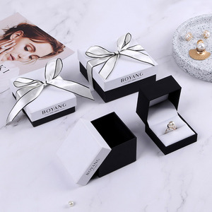 Boîte à bijoux de luxe Boyang pour la Saint-Valentin, petite boîte cadeau en papier pour bague - Product Image 3