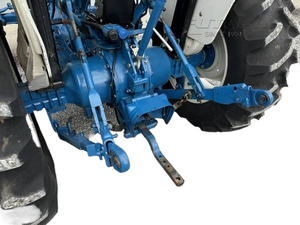 Achetez un <span class=keywords><strong>tracteur</strong></span> à roues d'occasion modèle 4610 de 1986 avec moteur de 55 CV, boîte de vitesses et pompe pour l'agriculture - Product Image 6
