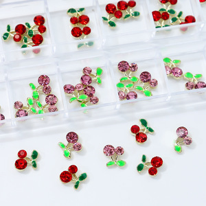Boîte de 12 compartiments de breloques pour ongles en alliage et strass motif cerise, super brillantes, accessoires de décoration 3D pour nail art, pour salon de manucure et DIY - Product Image 4