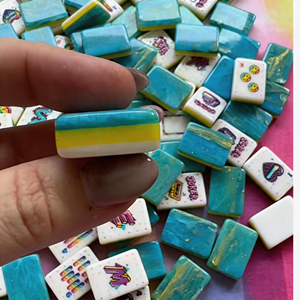 Ensemble de mahjong américain gravé de qualité supérieure avec un design arc-en-ciel des années <span class=keywords><strong>90</strong></span> pour un cadeau de collectionneur, 160 pièces - Product Image 2