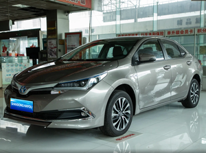 Toyota Corolla Hybride d'occasion 2017, version facelift, 1.8L E-CVT, faible consommation de carburant, conduite à gauche, berline économique pour trajets quotidiens, faible kilométrage - Product Image 2