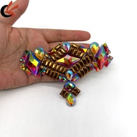 Appliques de strass thermocollants en résine rouge AB aux designs uniques et luxueux, écologiques, pour l'artisanat DIY, costumes de carnaval et chaussures
